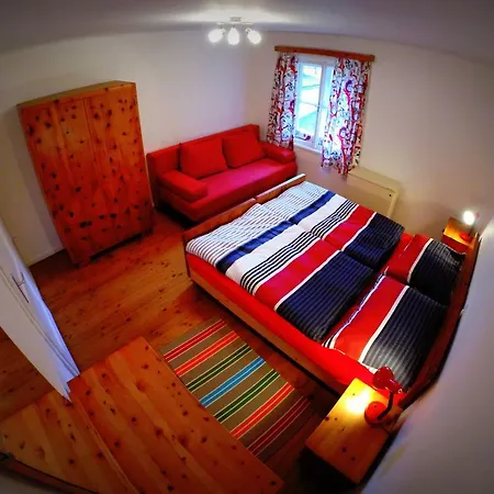 Hostel Gungho Hutte Mandling