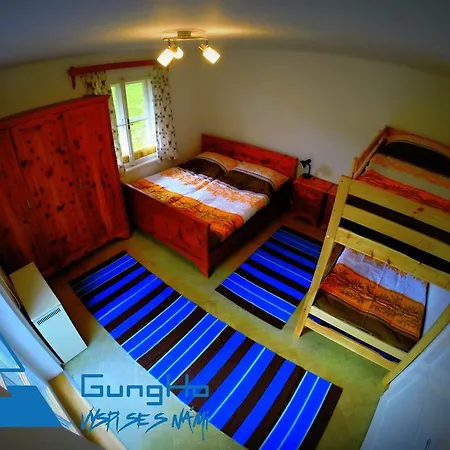 Gungho Hutte *
