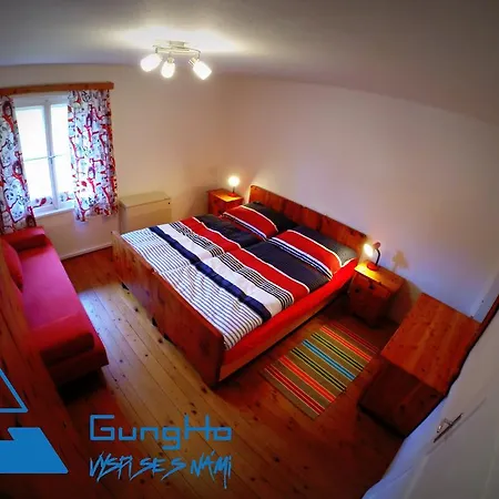 Hostel Gungho Hutte