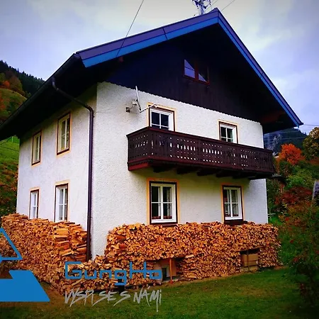 Hostel Gungho Hutte *